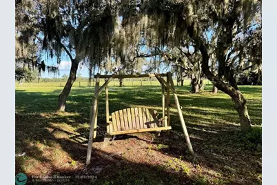 14151 E Center St, Okeechobee, FL 34974 - Photo 31