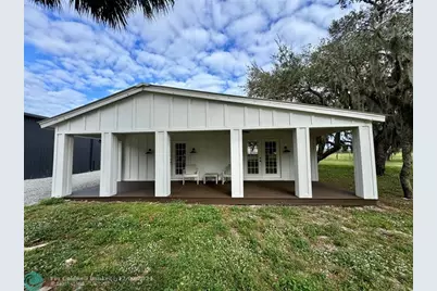 14151 E Center St, Okeechobee, FL 34974 - Photo 9