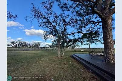 14151 E Center St, Okeechobee, FL 34974 - Photo 33