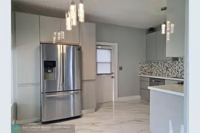 906 NE 3 Street, Hallandale Beach, FL 33009 - Photo 3