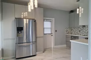 906 NE 3 St, Hallandale Beach, FL 33009 - Photo 3