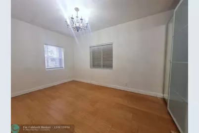 906 NE 3 Street, Hallandale Beach, FL 33009 - Photo 19