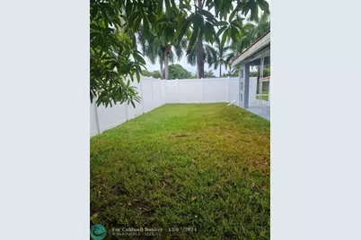 906 NE 3 Street, Hallandale Beach, FL 33009 - Photo 31