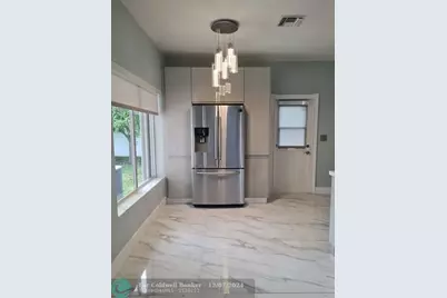 906 NE 3 Street, Hallandale Beach, FL 33009 - Photo 5