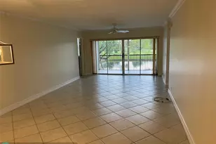 3993 Cypress Reach Ct, Pompano Beach, FL 33069 - Photo 5