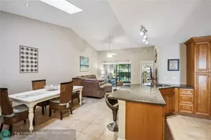 35 Centennial Ct, Deerfield Beach, FL 33442 - Photo 1
