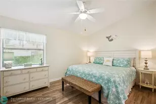 35 Centennial Ct, Deerfield Beach, FL 33442 - Photo 9