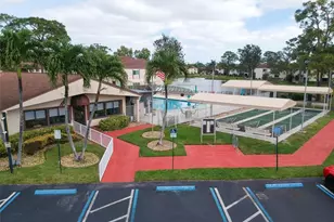 329 Knotty Pine Cir, Greenacres, FL 33463 - Photo 25