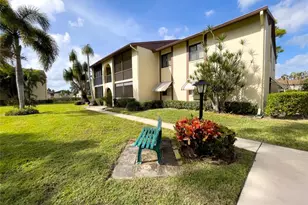 329 Knotty Pine Cir, Greenacres, FL 33463 - Photo 11