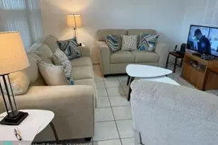 1010 Islewood D, Deerfield Beach, FL 33442 - Photo 3