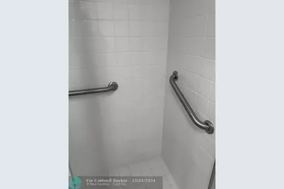 1010  Islewood D, Unit #1010, Deerfield Beach, FL 33442 - Photo 17