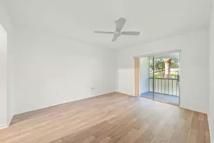 7360 NW 1st St, Margate, FL 33063 - Photo 11