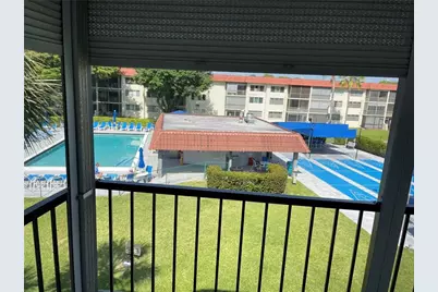 9410 N Hollybrook Lake Dr, Unit #310, Pembroke Pines, FL 33025 - Photo 3