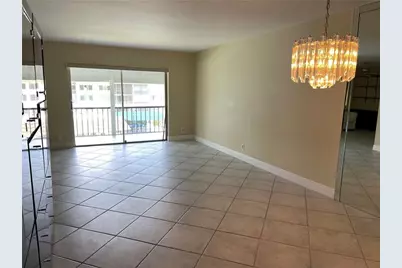 9410 N Hollybrook Lake Dr, Unit #310, Pembroke Pines, FL 33025 - Photo 5