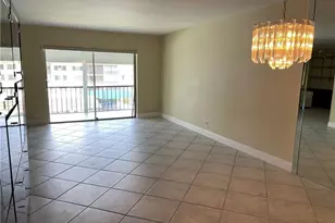 9410 N Hollybrook Lake Dr, Pembroke Pines, FL 33025 - Photo 5