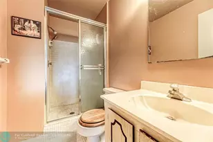 73 Ann Lee Ln, Tamarac, FL 33319 - Photo 9