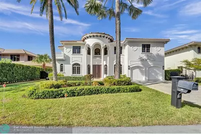 642  Palm Dr, Hallandale Beach, FL 33009 - Photo 1