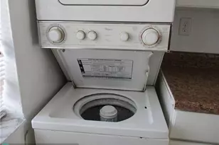 2361 NE 10th St, Pompano Beach, FL 33062 - Photo 5