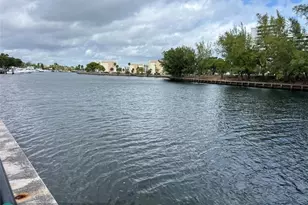 200 Diplomat Pkwy, Hallandale Beach, FL 33009 - Photo 31