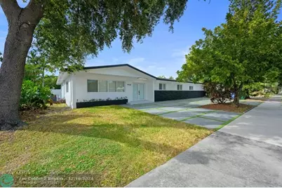 19930 NE 20th Ct, Miami, FL 33179 - Photo 7