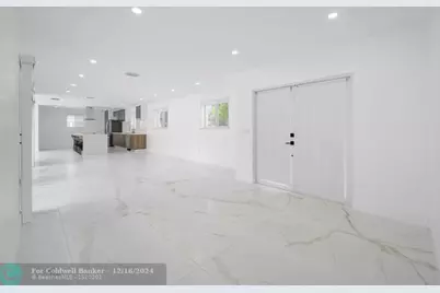 19930 NE 20th Ct, Miami, FL 33179 - Photo 11