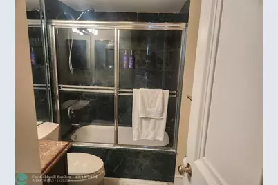 4160  Inverrary Dr, Unit #311, Lauderhill, FL 33319 - Photo 7