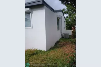 3234  Garfield St, Hollywood, FL 33021 - Photo 3