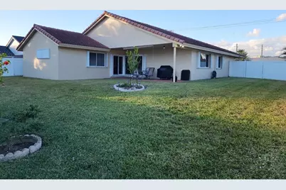 426 SE 3rd Pl, Dania Beach, FL 33004 - Photo 5