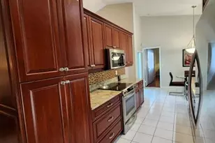 426 SE 3rd Pl, Dania Beach, FL 33004 - Photo 17