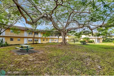 5168 NE 6th Ave, Unit #406, Fort Lauderdale, FL 33334 - Photo 17