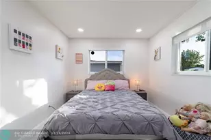 131 NW 72nd Way, Hollywood, FL 33024 - Photo 11