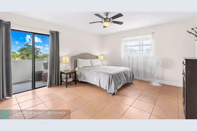 130 S Shore Dr, Unit #A4, Miami Beach, FL 33141 - Photo 17