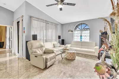 5395  Firenze Dr, Unit #O, Boynton Beach, FL 33437 - Photo 9