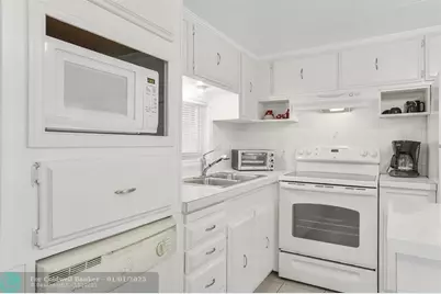 5670 SW Cypress Dr, Fort Lauderdale, FL 33312 - Photo 3