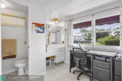 5670 SW Cypress Dr, Fort Lauderdale, FL 33312 - Photo 11