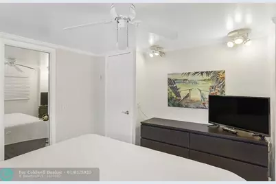 5670 SW Cypress Dr, Fort Lauderdale, FL 33312 - Photo 23