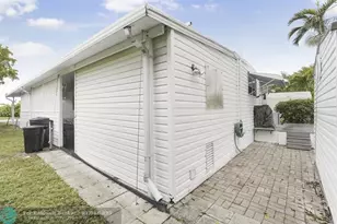 5670 SW Cypress Dr, Fort Lauderdale, FL 33312 - Photo 35