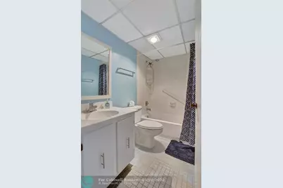 204  Burgundy E, Unit #204, Delray Beach, FL 33484 - Photo 19