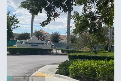 11266 SW 12th St, Pembroke Pines, FL 33025 - Photo 19