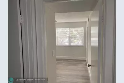 11266 SW 12th St, Pembroke Pines, FL 33025 - Photo 7