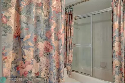 305 S Riverside Dr, Pompano Beach, FL 33062 - Photo 47