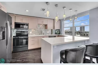 2801 NE 183rd St, Unit #1417W, Aventura, FL 33160 - Photo 3
