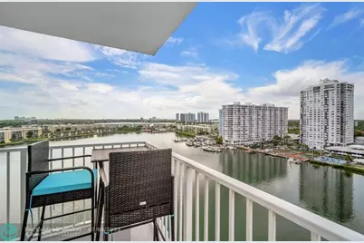 2801 NE 183rd St, Unit #1417W, Aventura, FL 33160 - Photo 17