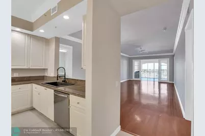 14  Harbour Isle Dr, Unit #Ph4, Fort Pierce, FL 34949 - Photo 3