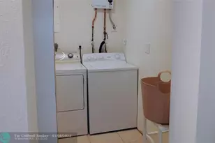 29 NE 3rd St, Dania Beach, FL 33004 - Photo 31