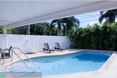 29 NE 3rd St, Dania Beach, FL 33004 - Photo 3