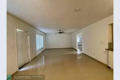 35 NE 3rd St, Dania Beach, FL 33004 - Photo 21