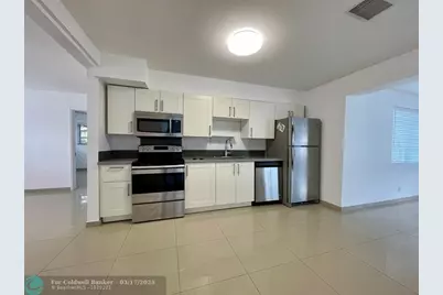 35 NE 3rd St, Dania Beach, FL 33004 - Photo 5