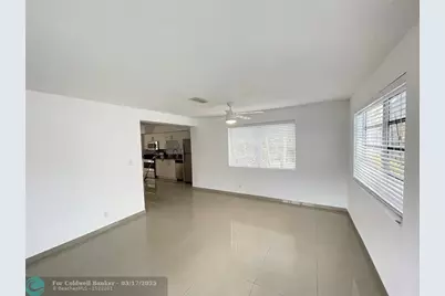 35 NE 3rd St, Dania Beach, FL 33004 - Photo 11
