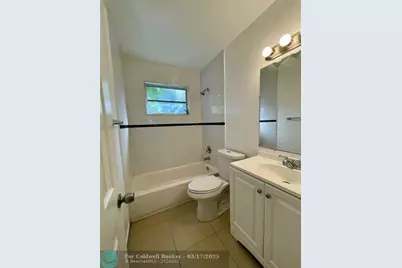 35 NE 3rd St, Dania Beach, FL 33004 - Photo 9